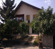 Batajnica - Aranđelovac, kuća kod škole Svetolik Ranković